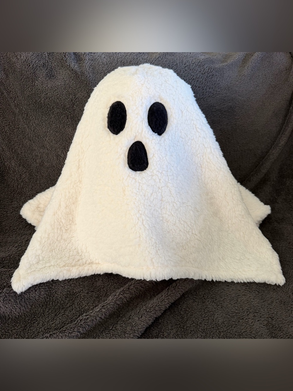 NWT Brentwood Sherpa Ghost Plush Pillow Halloween Decor Fall Viral
